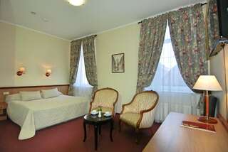 Отель City Gate Вильнюс Улучшенный двухместный номер с 1 кроватью или 2 отдельными кроватями-5