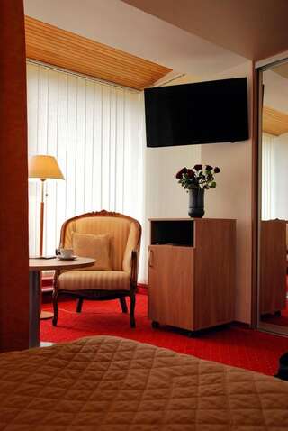 Отель City Gate Вильнюс Улучшенный двухместный номер с 1 кроватью или 2 отдельными кроватями-6